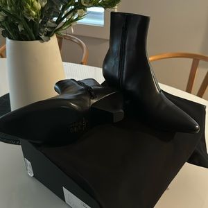 Brand new Rag&bone boots .. never worn, including box ..